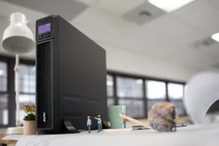 APC Smart-UPS SRT 2200VA - UPS - AC 230 V - 1980 watt - 2200 VA