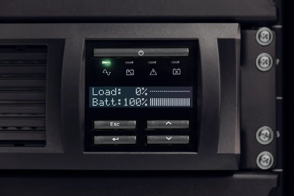 APC Smart-UPS 750VA LCD RM - UPS (kan monteras i rack) - AC 230