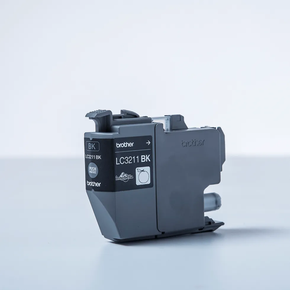 Bläckpatron BROTHER LC3211BK Svart