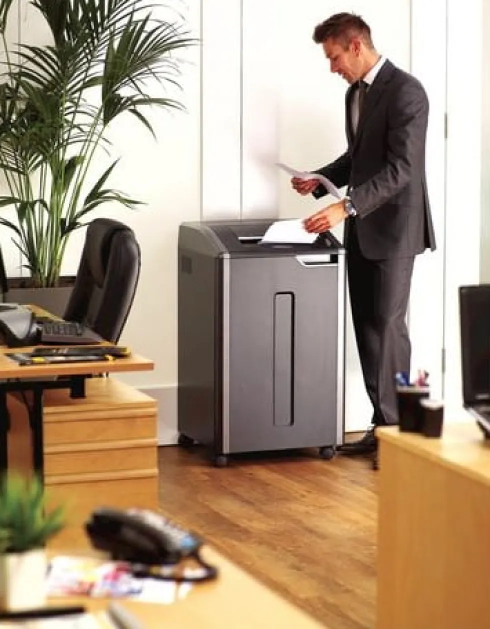 Dokumentförstörare FELLOWES 425Ci, 121L, P-4