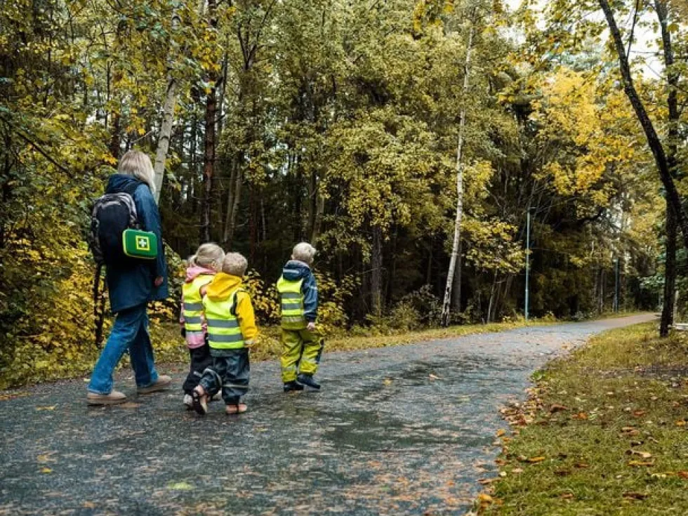 Första Hjälpen-kit CEDERROTH Medium