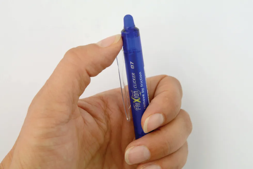Gelkulpenna PILOT Frixion Clicker Medium Svart, 0.7mm, raderbar