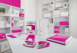 Häftapparat LEITZ WOW 5502 30ark cerise
