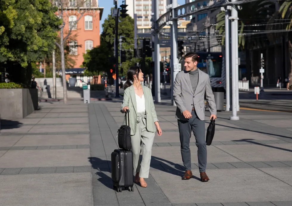 HP Renew Business - Axelväska för bärbar dator - 14.1"