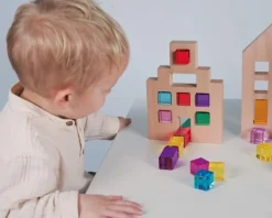 Hus i trä med sensoriska klossar 3 hus