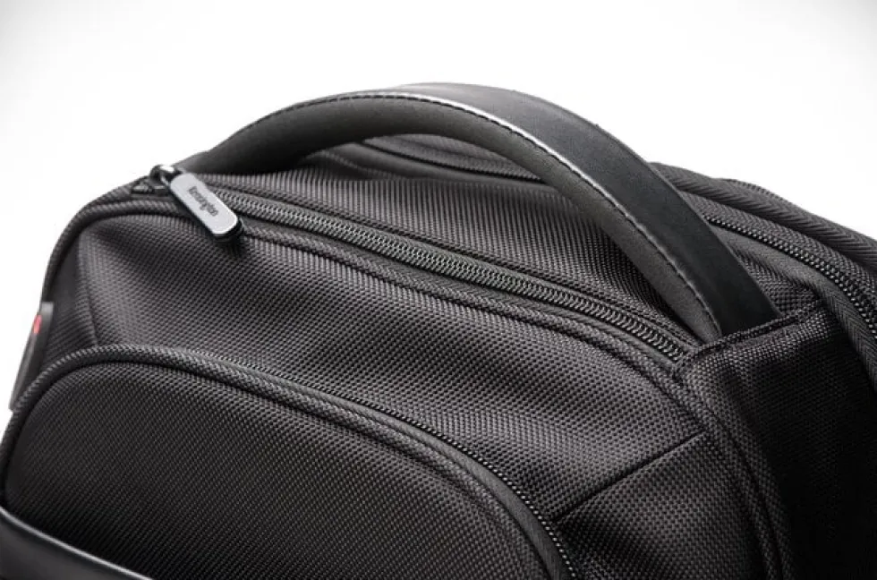 Kensington Contour 2.0 Laptop BackPack 14'', Black
