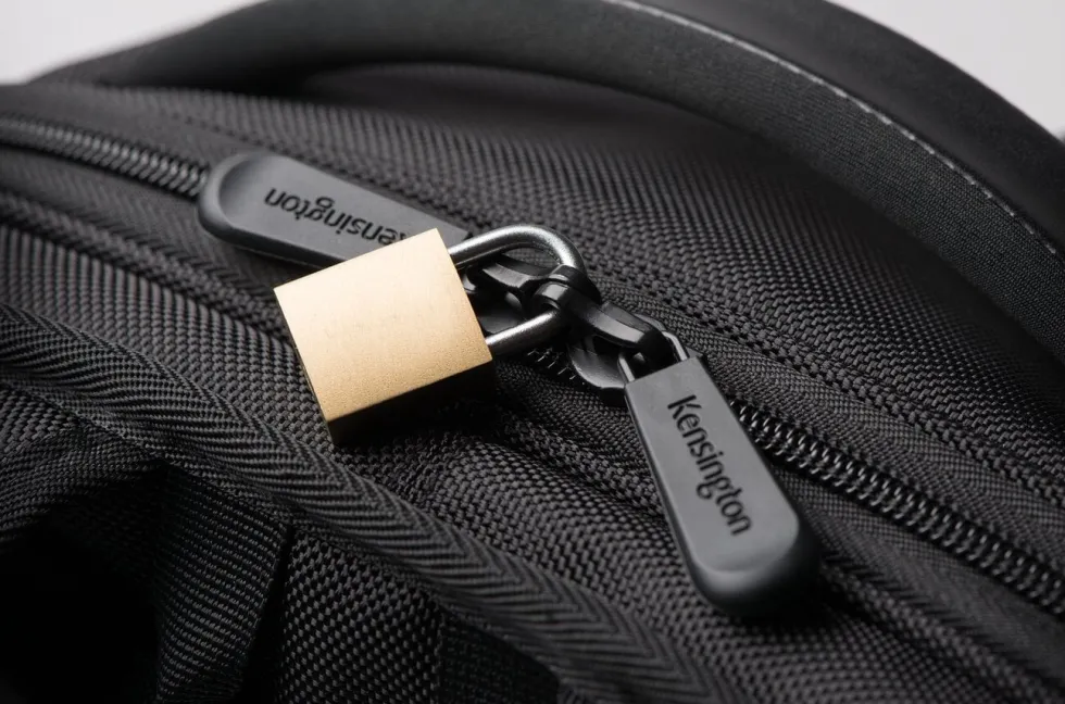 Kensington Contour 2.0 Laptop BackPack 14'', Black