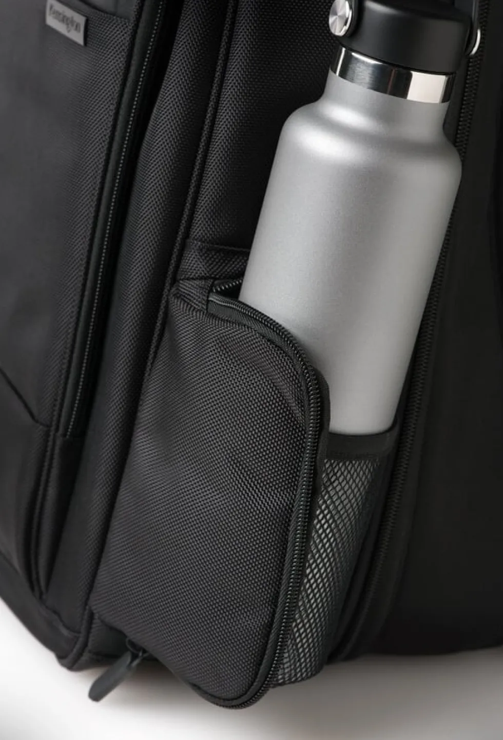 Kensington Contour 2.0 Laptop BackPack 14'', Black