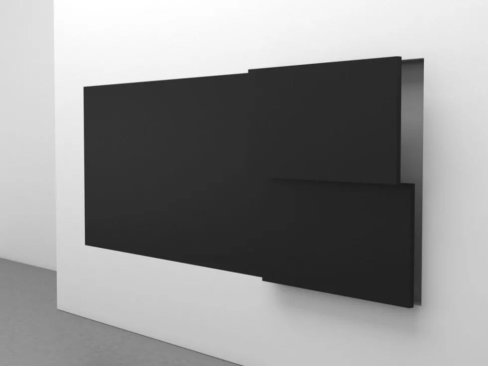 Multibrackets M Public Video Wall Mount Push Max 90kg