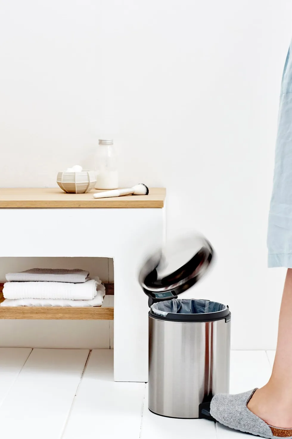 Papperskorg BRABANTIA Pedalhink Newicon 5L Matt stål