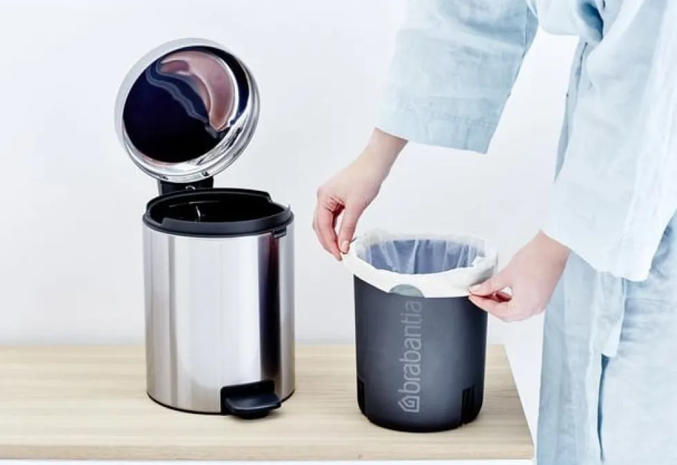 Papperskorg BRABANTIA Pedalhink Newicon 5L Matt stål