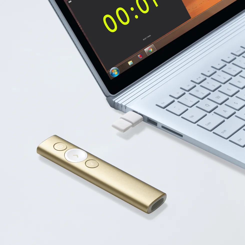 Presentatör LOGITECH Spotlight Guld