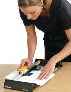 Skärmaskin FELLOWES Electron A3