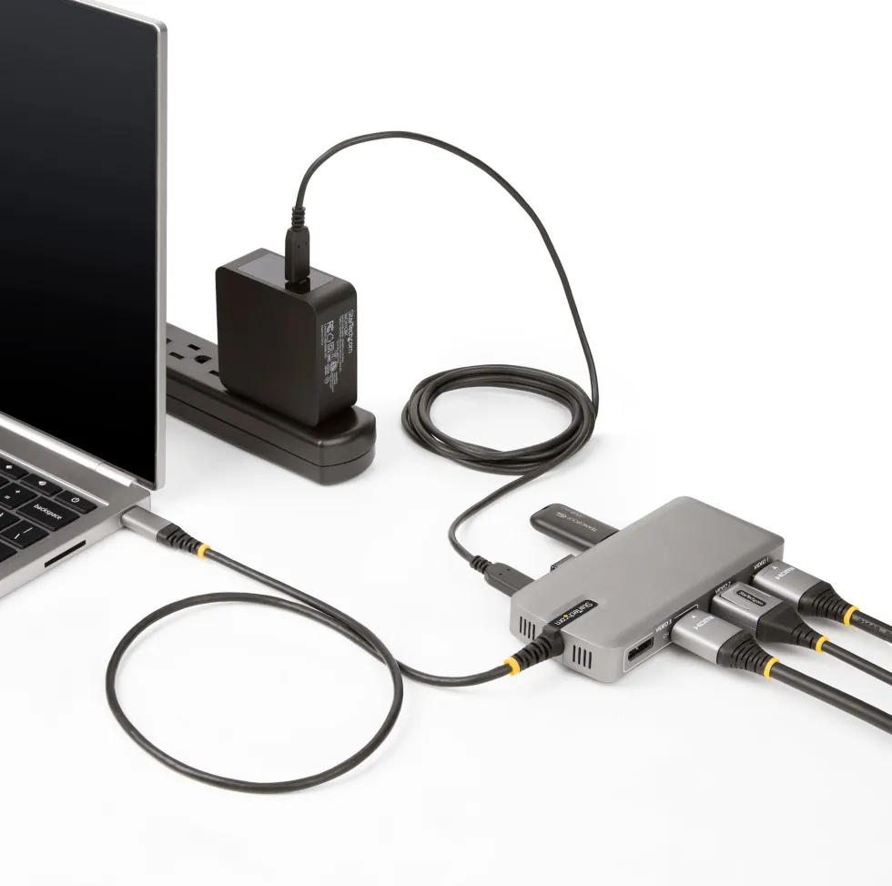 StarTech.com USB-C Triple-Monitor Multiport Adapter, Dual 4K