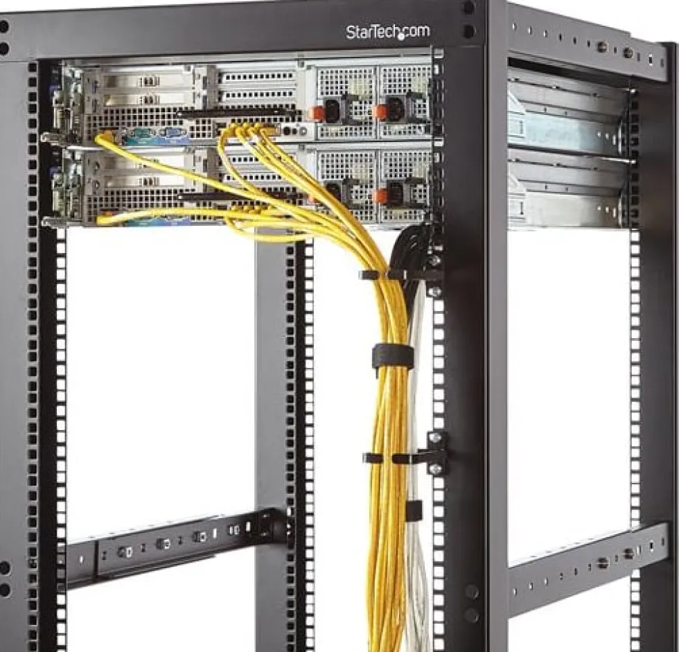 StarTech.com 1U Vertical 2.2 x 3.9in Server Rack Cable