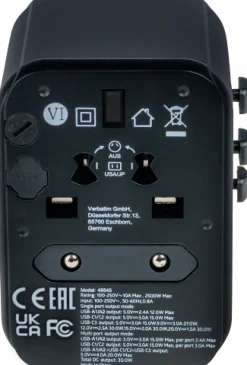 Universal travel adapter 1 X USB-C QC 3.0 2XUSB-C 2XUSB-A