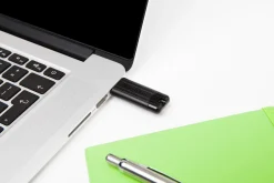 USB 3.2 PinStripe 64GB, Black