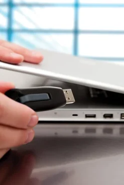 USB 3.0 Store ´N´ Go SuperSpeed V3 64GB, Black