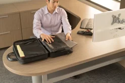 Väska Contour 2.0 Laptop 15.6'' svart