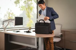 Väska Contour 2.0 Laptop 15.6'' svart