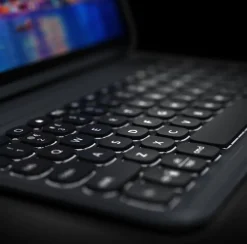 ZAGG Pro Keys - Tangentbord och foliefodral (löstagbart fodral)