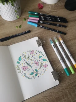 ZIG Clean Color DOT Pen Platinum